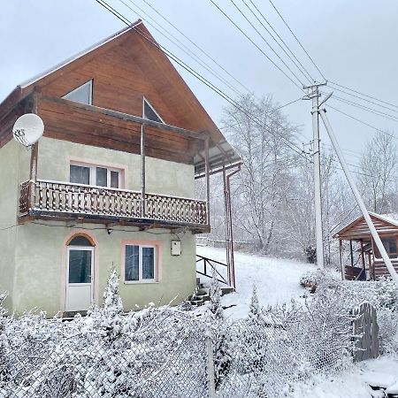 Карпатський Будинок Leilighet Izki Eksteriør bilde